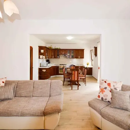 In - Istrien 17457 Appartement Pula