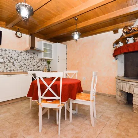 Appartement In - Istrien 17457 Pula