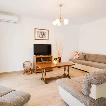 Apartamento In - Istrien 17457